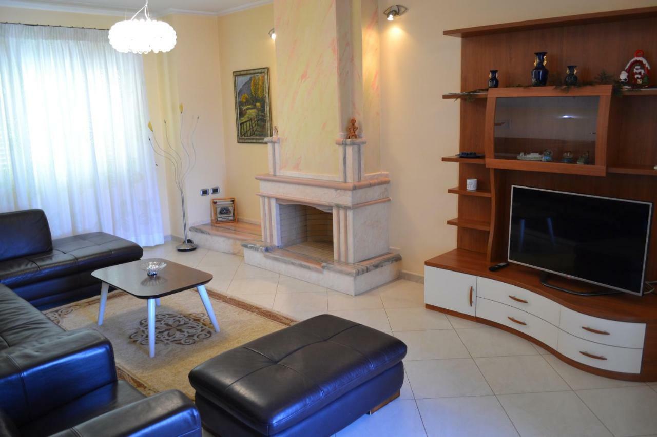 Penthouse 4 Bedrooms Apartment Вльора Екстер'єр фото