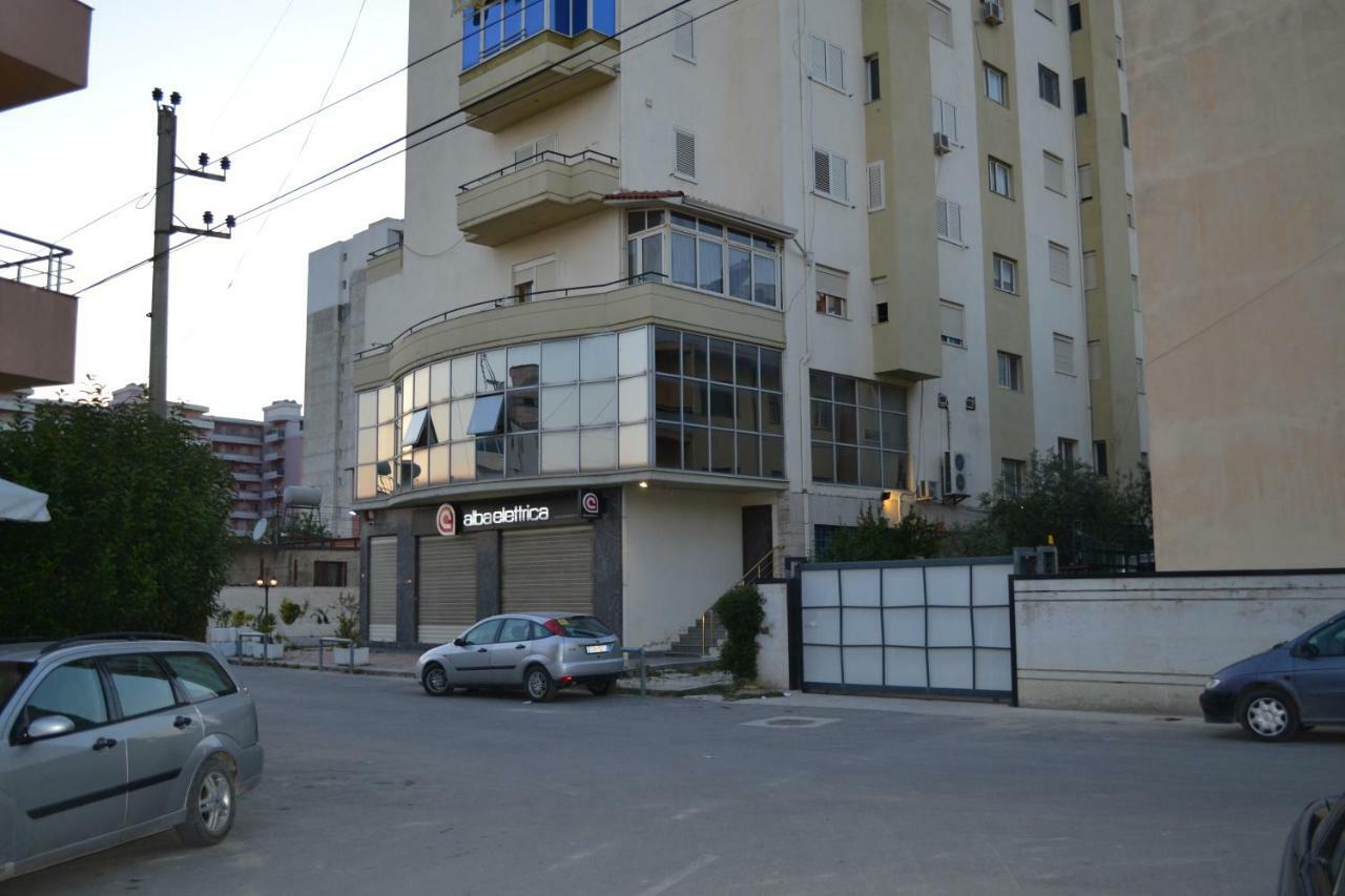 Penthouse 4 Bedrooms Apartment Вльора Екстер'єр фото